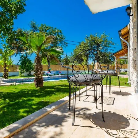 Uezuemlue 2 Bedroom Secluded With Private Pool Hot Tub Kalkan