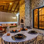 Villa Uezuemlue 2 Bedroom Secluded With Private Pool Hot Tub