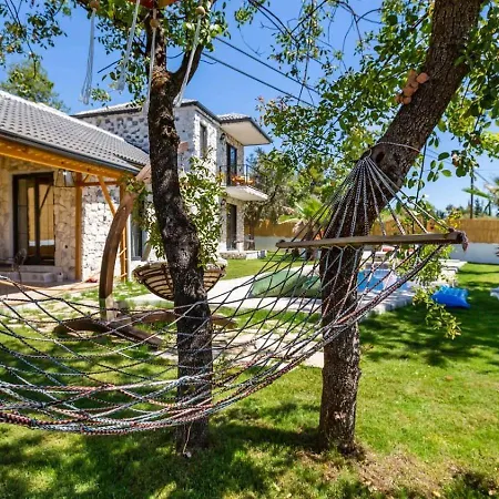 Uezuemlue 2 Bedroom Secluded With Private Pool Hot Tub 卡尔坎