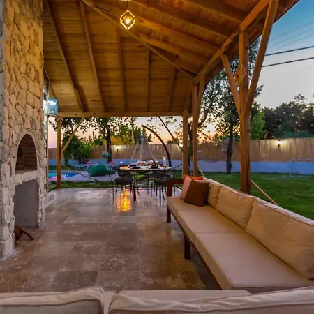 Uezuemlue 2 Bedroom Secluded With Private Pool Hot Tub * Kalkan