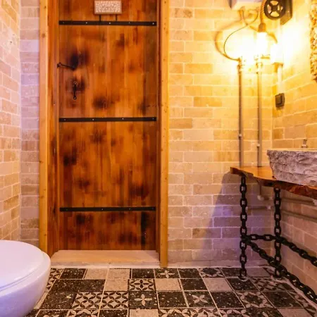üzümlü 2 Bedroom Secluded With Private Pool Hot Tub